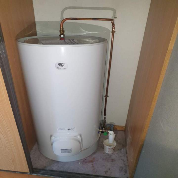 Chauffe eau Frangy